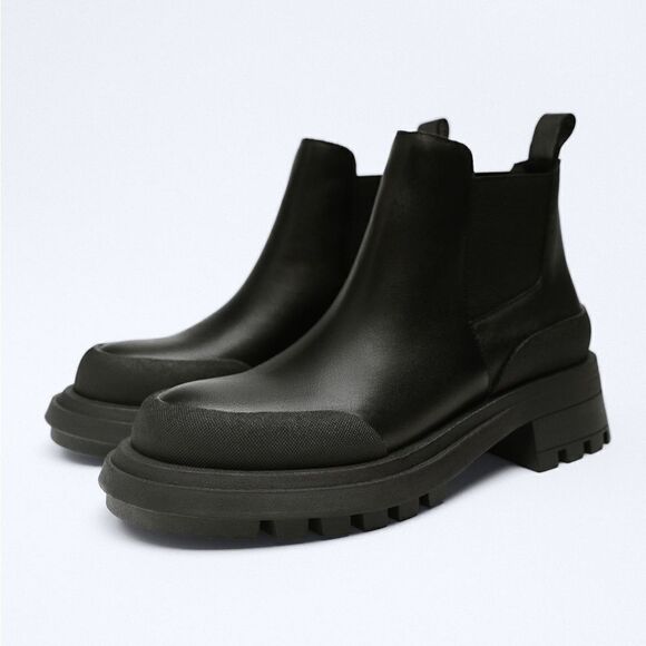 Zara RUBBERIZED TOE LEATHER ANKLE BOOTS - Picture 2 of 9